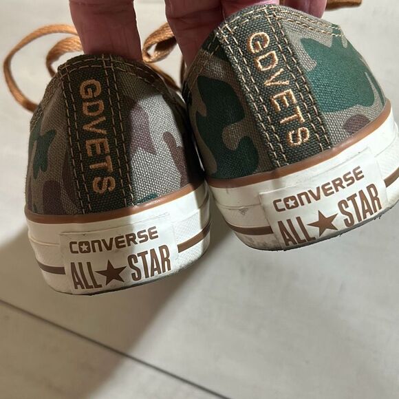CONVERSE Camo Sneakers Size 8 - Picture 4 of 7